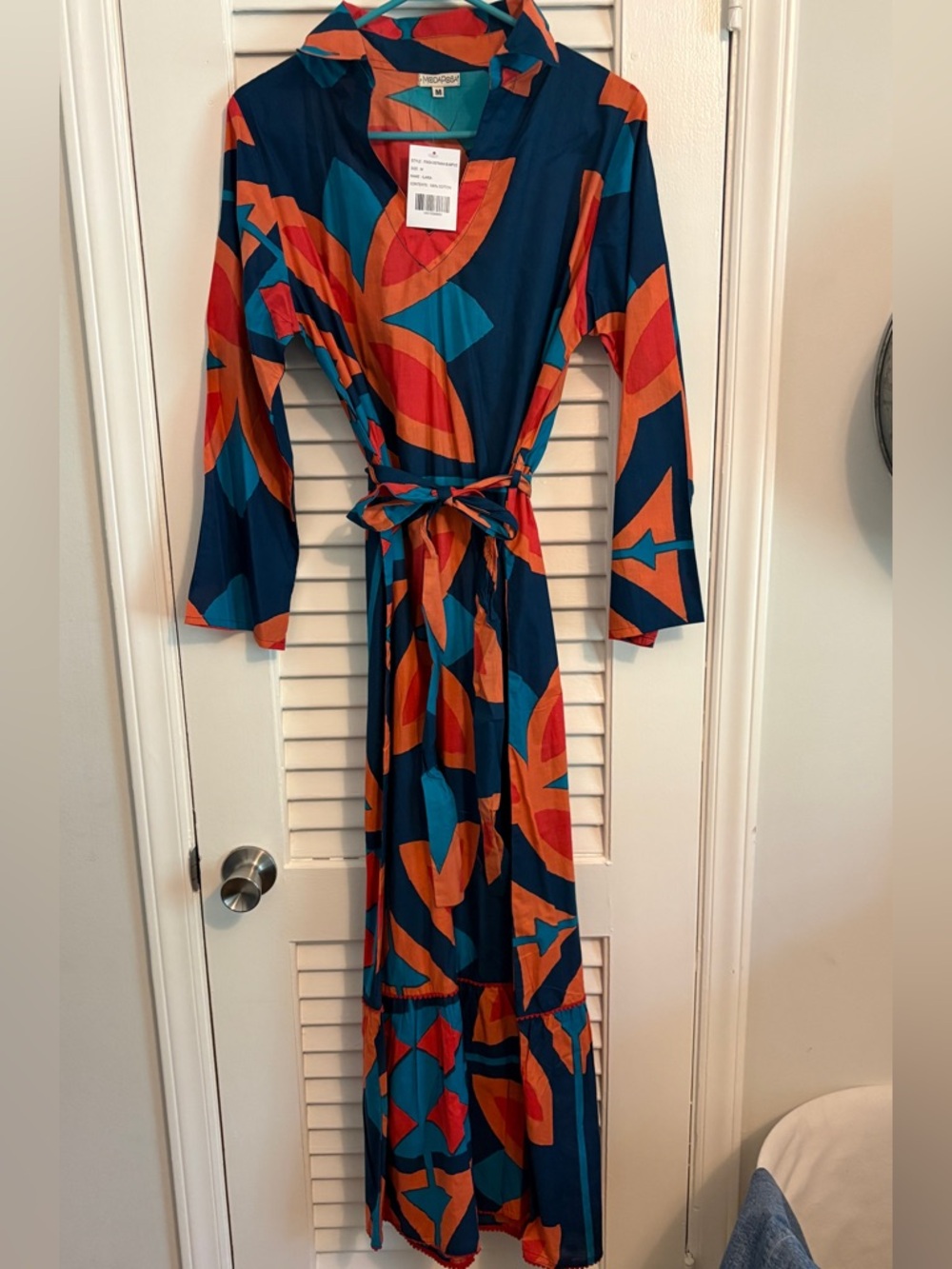 Vibrant Navy Maxi Dress with Coral & Teal Graphic Print - Picture 4 of 5